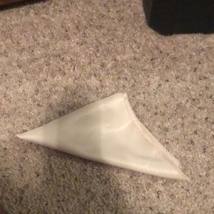 Champagne dinner napkins (quantity 109)